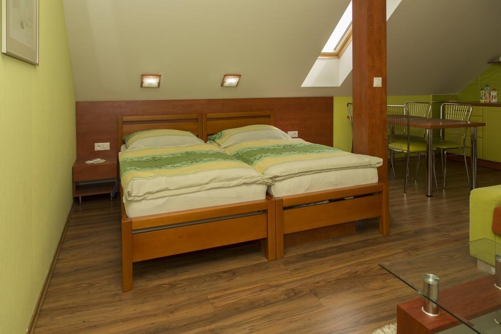 Hotel Rekreacny Dom Sisi Podhájska Zewnętrze zdjęcie