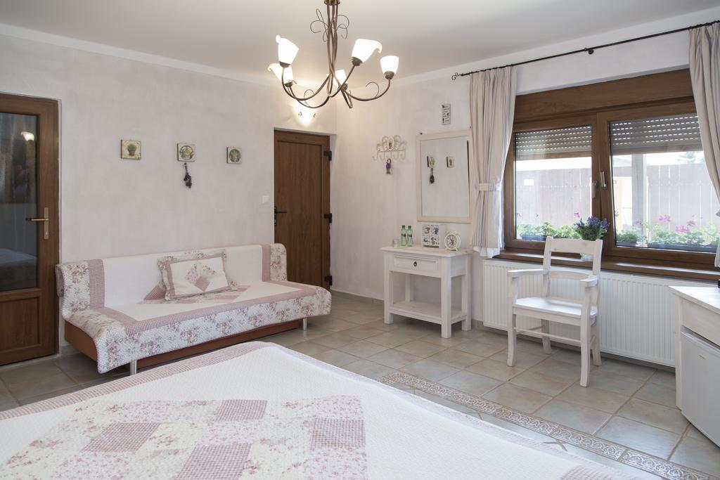 Hotel Rekreacny Dom Sisi Podhájska Zewnętrze zdjęcie
